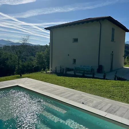 Lunigiana, Lorenzo House Villa
