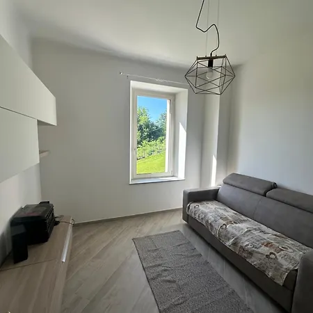 Lunigiana, Lorenzo House