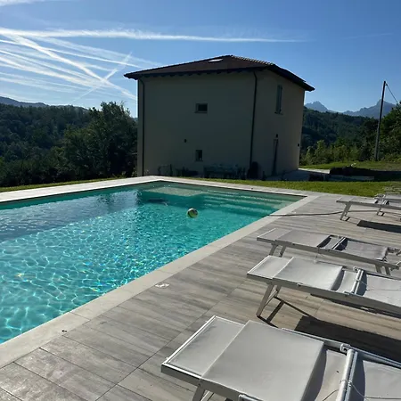 Villa Lunigiana, Lorenzo House *