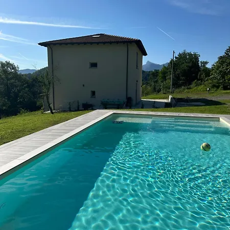 Lunigiana, Lorenzo House *